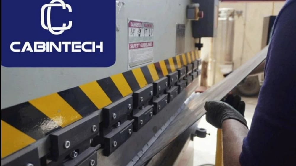 خدمات خمکاری ورق با دستگاه پرس برک CNC